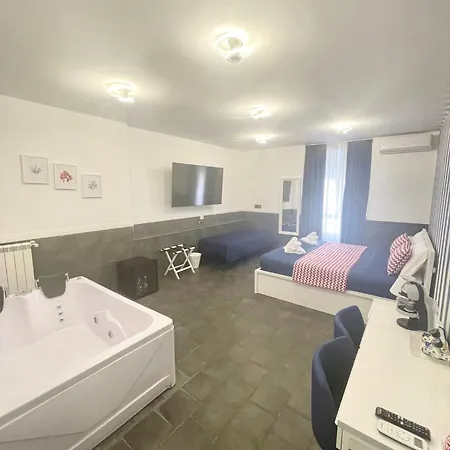 Yacht Club Angioino Guest house *