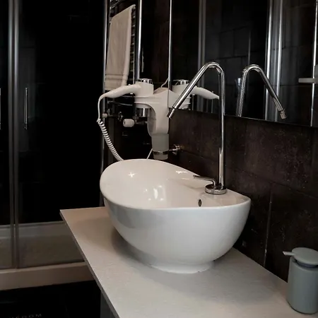 Yacht Club Angioino 4*