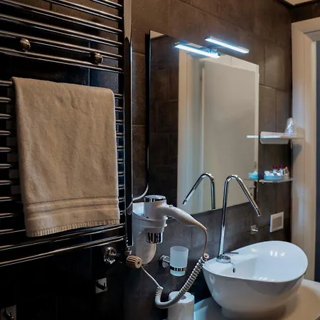 Yacht Club Angioino Πανσιόν