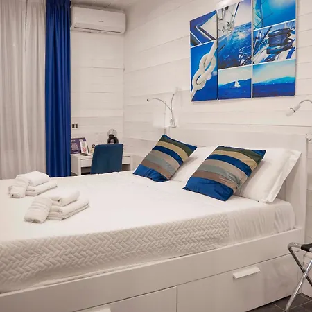 Guest house Yacht Club Angioino